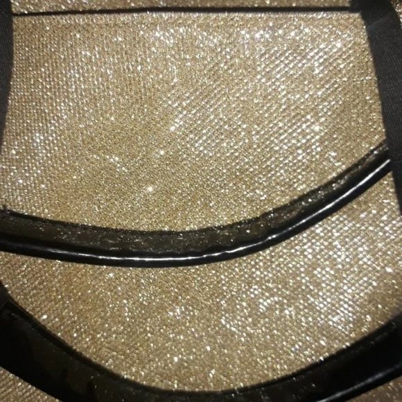 NWOT Victoria Secret Glitter Gold Tote size 17" by 17" - Picture 4 of 4